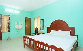 Hill View Homestay Thekkady Near Entrance Gate12
